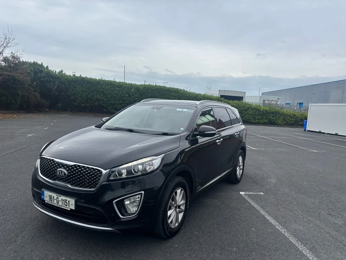 161 Kia Sorento Awd 7 seats - Image 2
