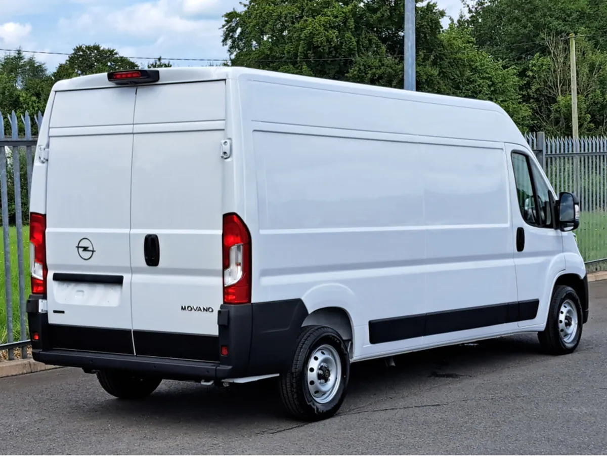 Opel Movano KOMFORT L3H2  2.2TD 140BHP **REVERSING - Image 2