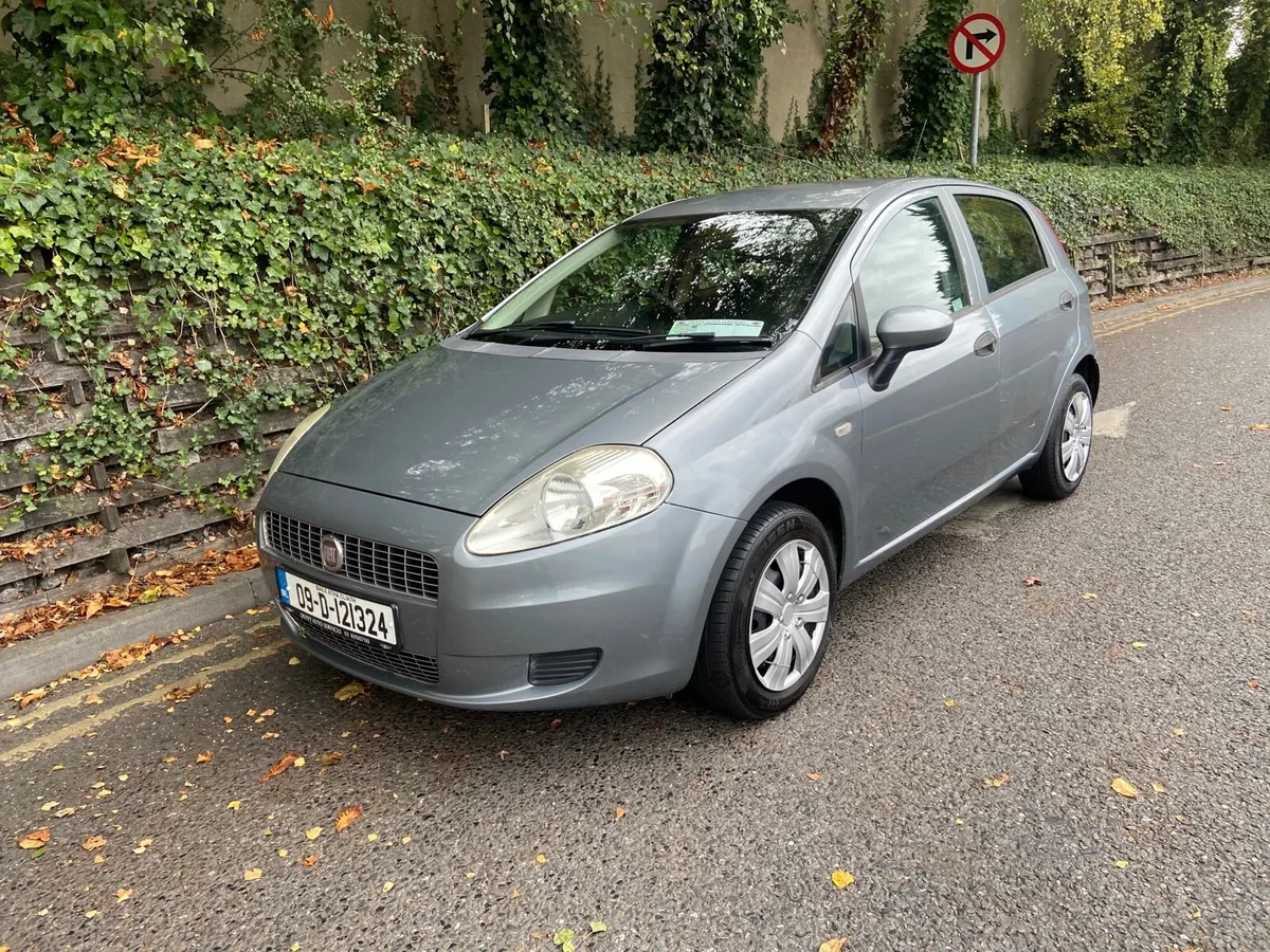 2009 FIAT PUNTO 1.2 petrol - Image 1