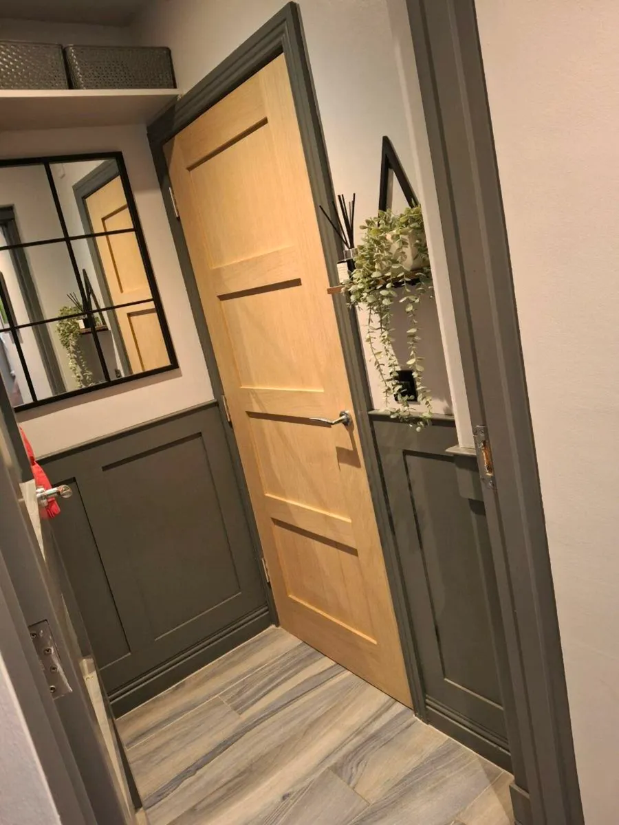 OAK DOORS - Image 1
