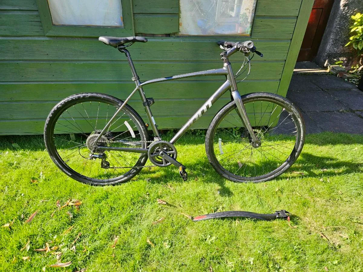 Giant Escape 2 - Image 1