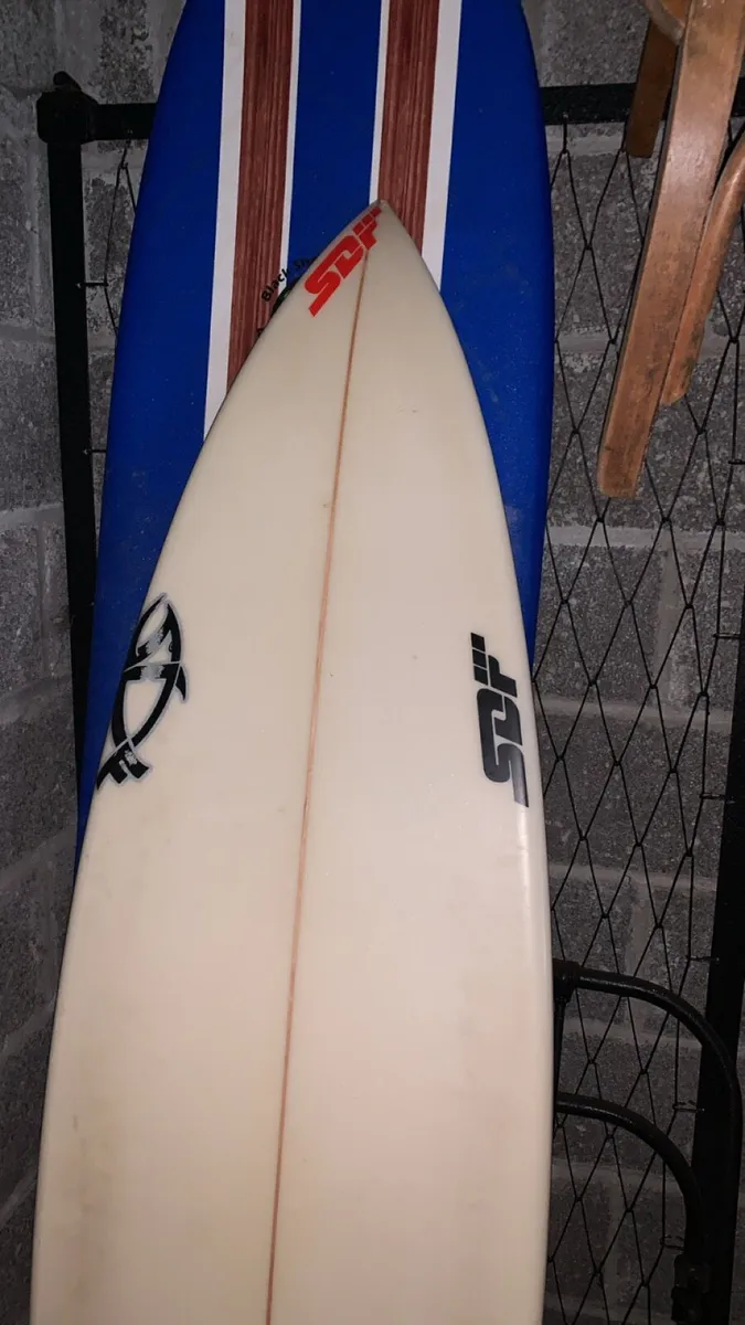 Surfboard - Image 4