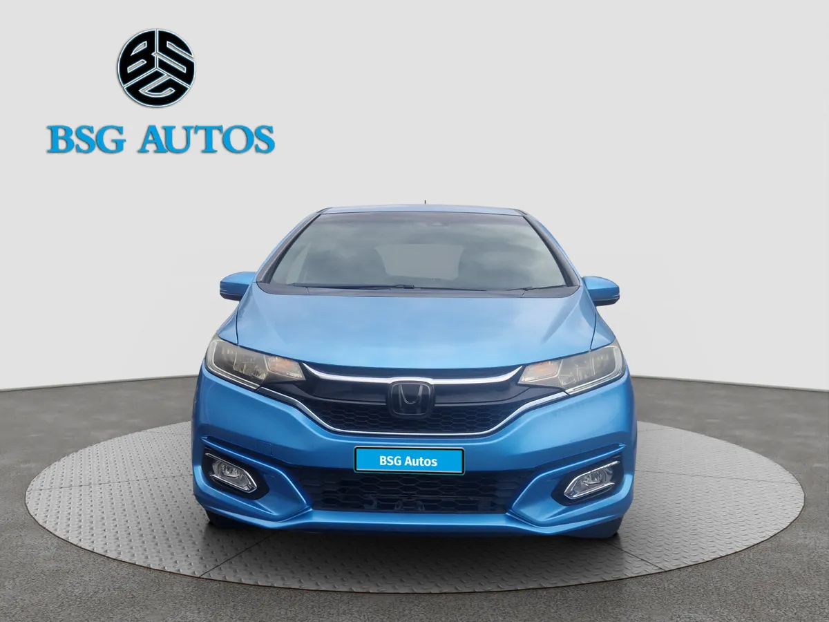 2017 HONDA FIT  1.5 HYBRID AUTOMATIC - Image 2