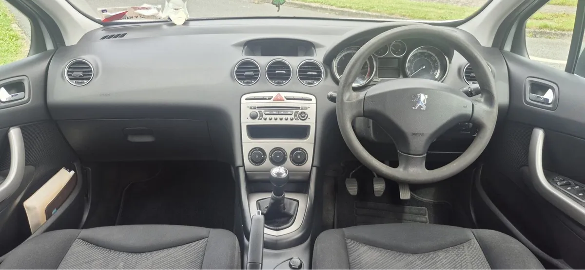 10 Peugeot 308 New NCT 05/26 - Image 4