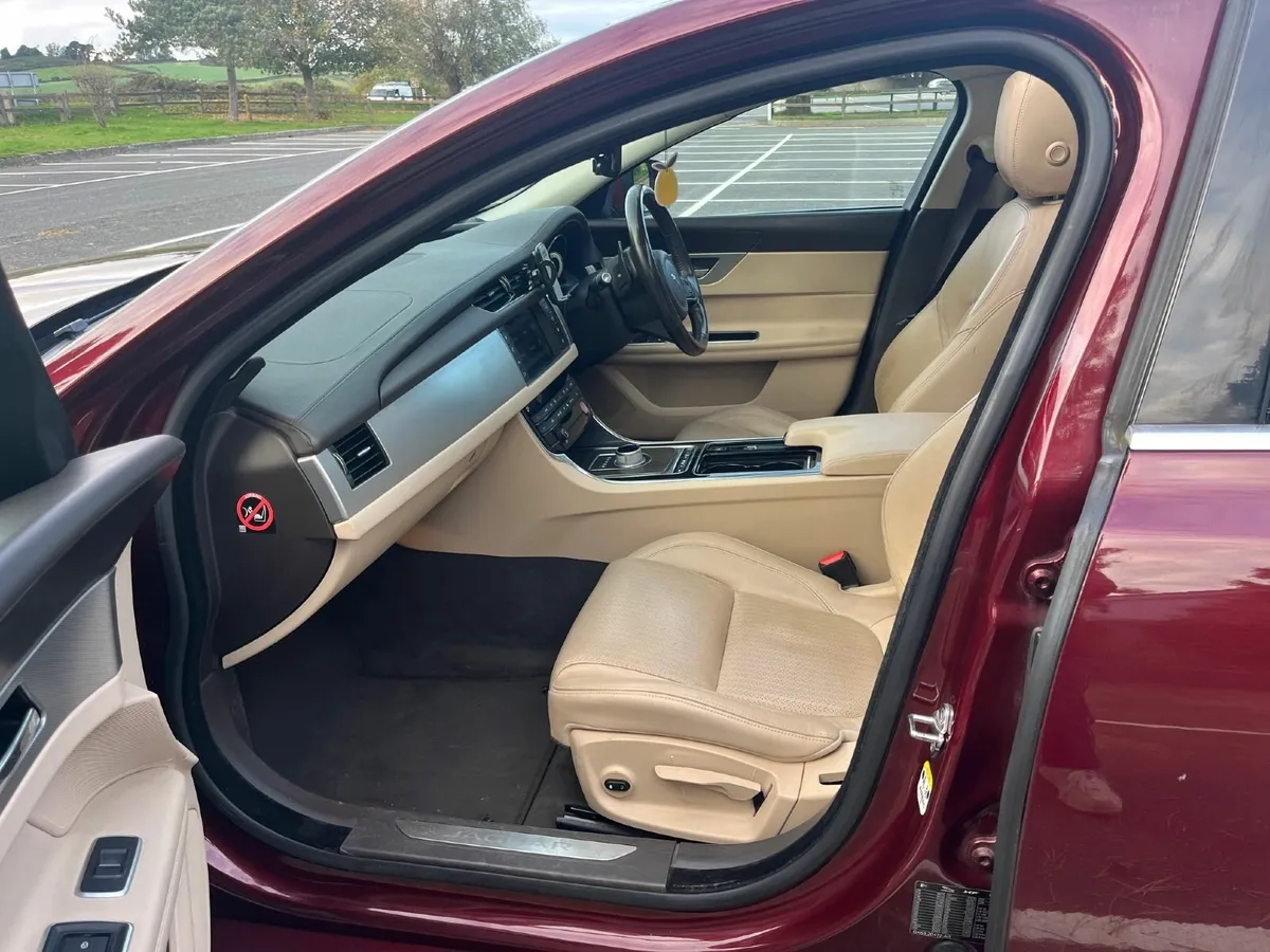 Jaguar XF 2016 Fresh NCT valid until 16/10/2027 - Image 4