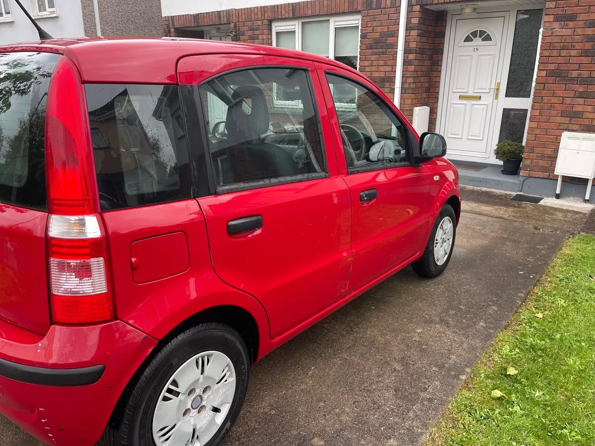10 FIAT PANDA 1.1 PETROL NCT & TAX - Image 4