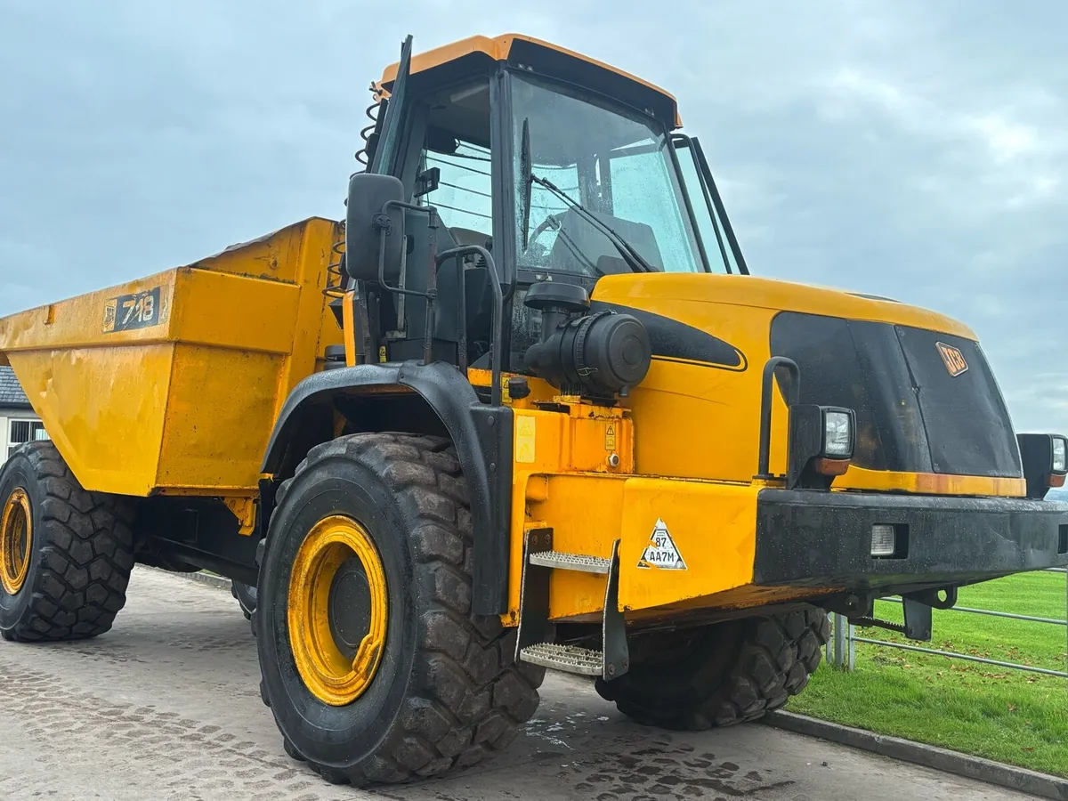 JCB 718 Moxy Dumper - Image 2