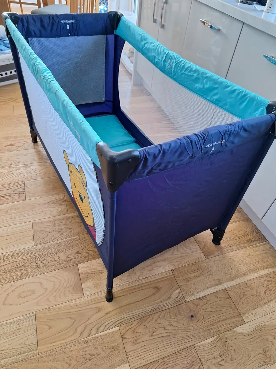 DISNEY TRAVEL COT - Image 2