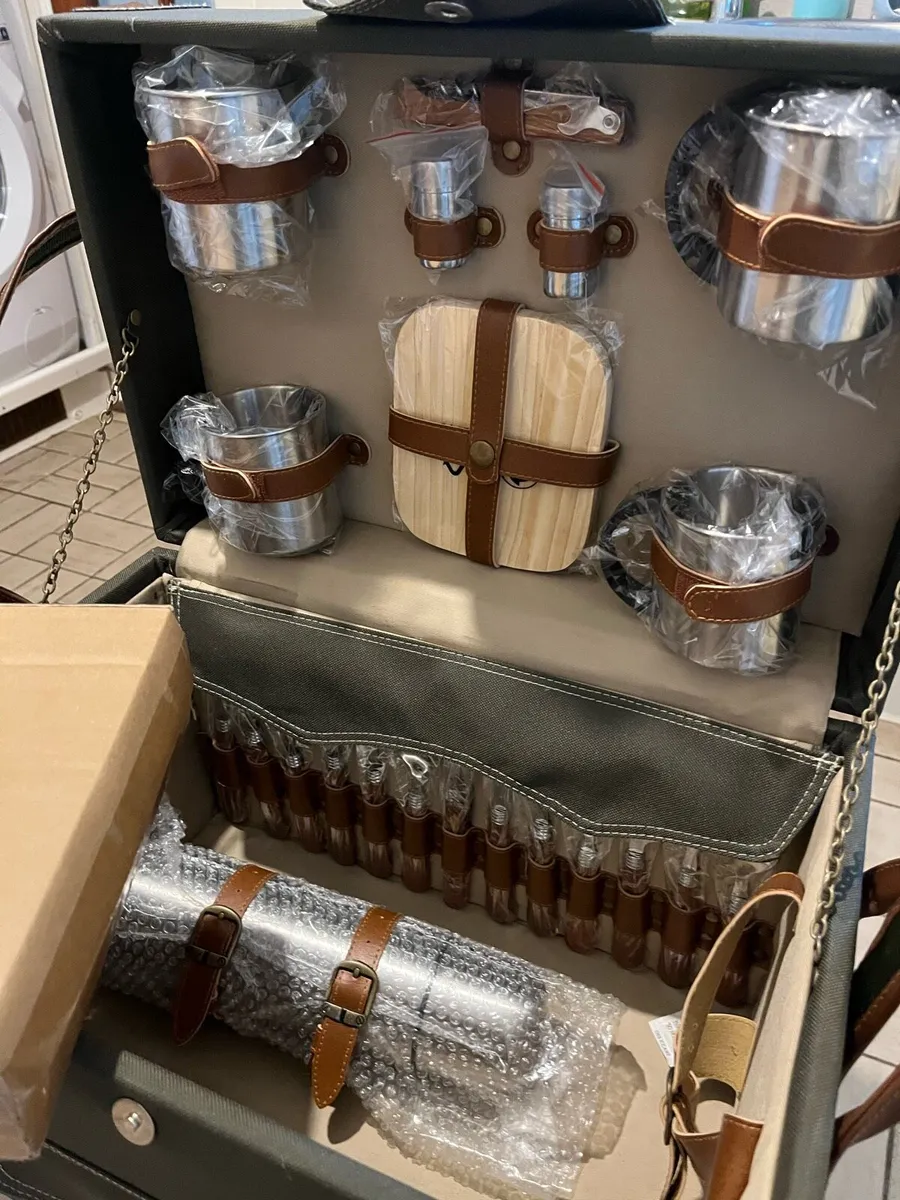 Picnic Box - Image 1