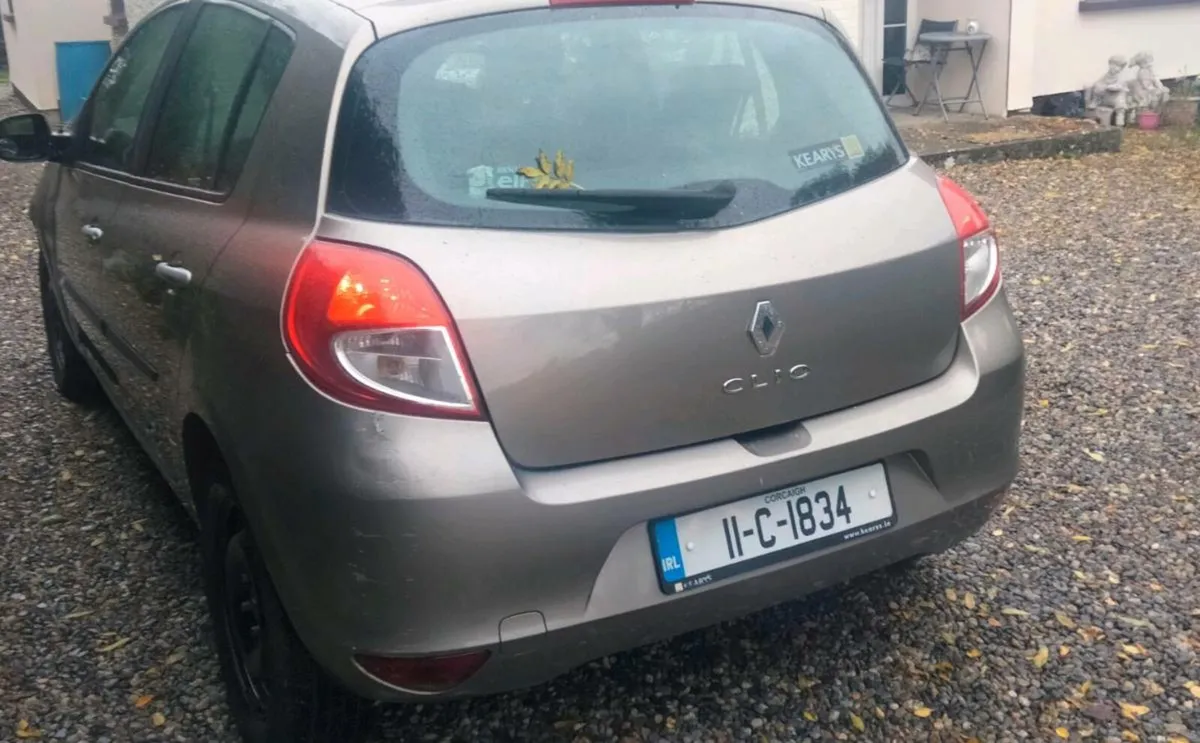 2011 Renault Clio 1.1 Royale NCT and Tax. - Image 4