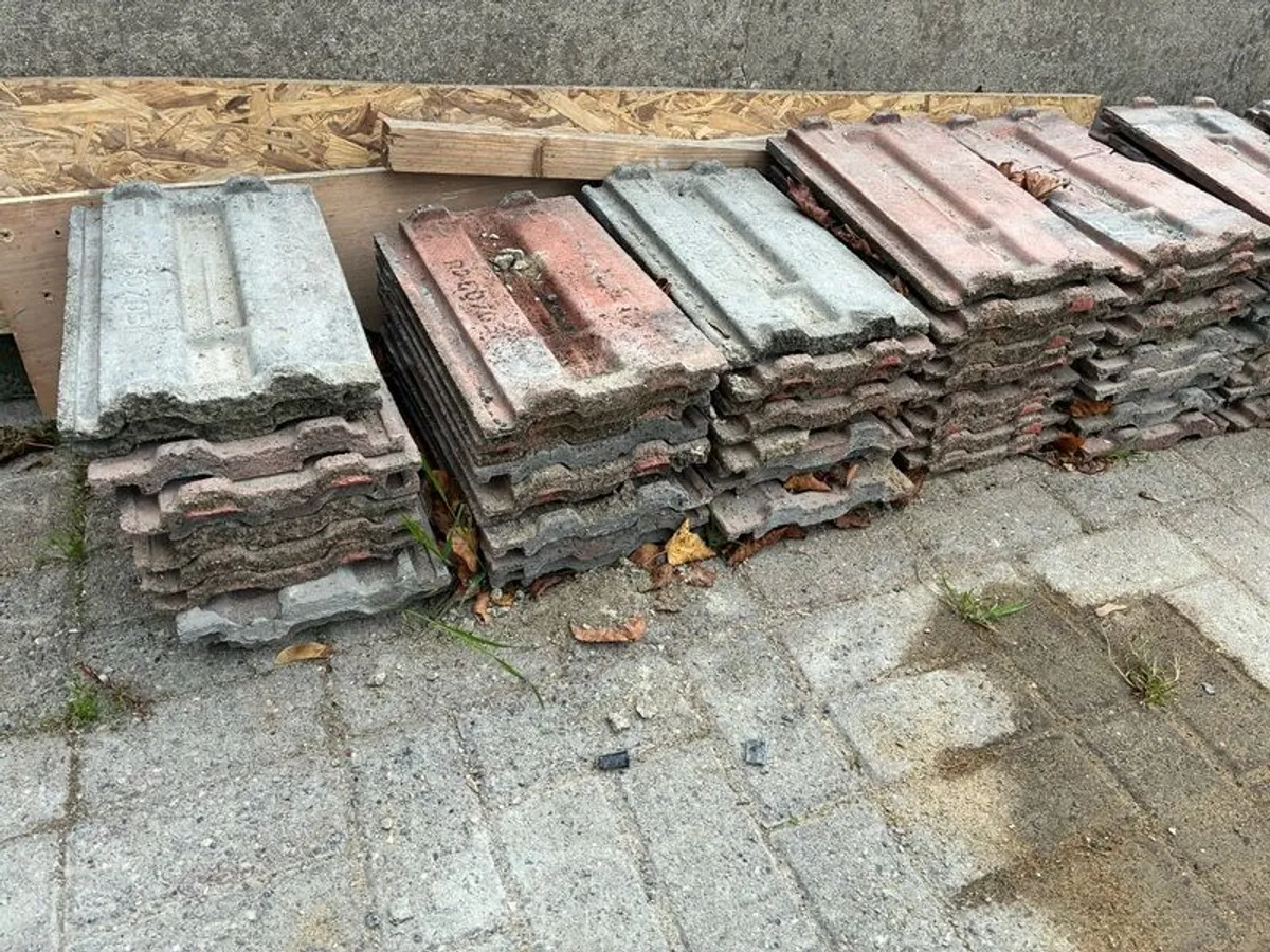 Roof Tile - Image 2