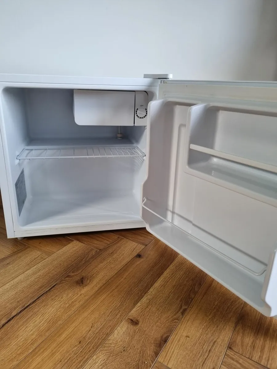 Mini Fridge - Image 1