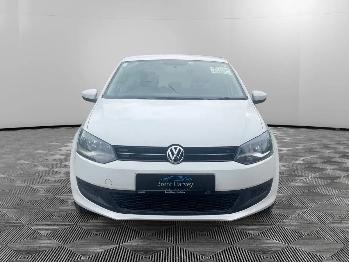 VW POLO *LOW KM* - Image 2