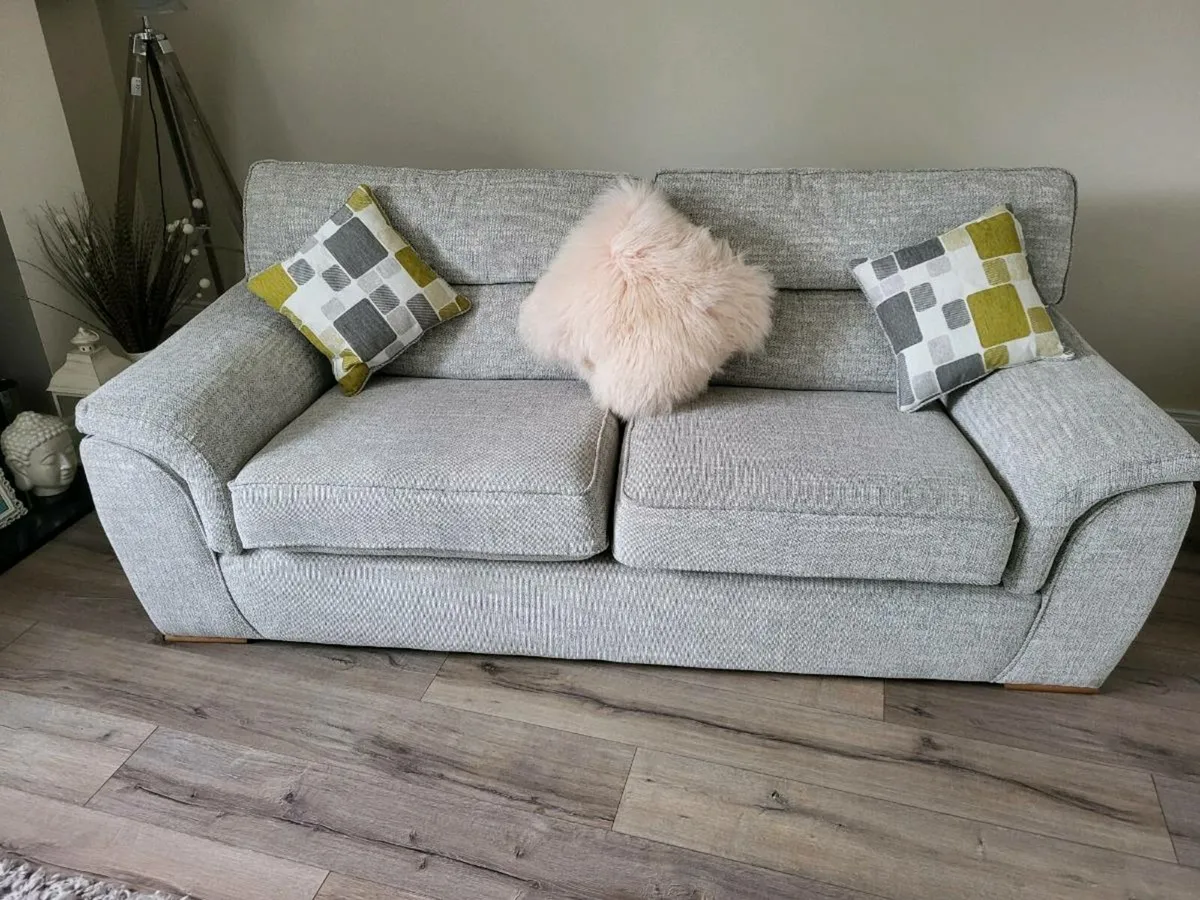Sofa - Image 4