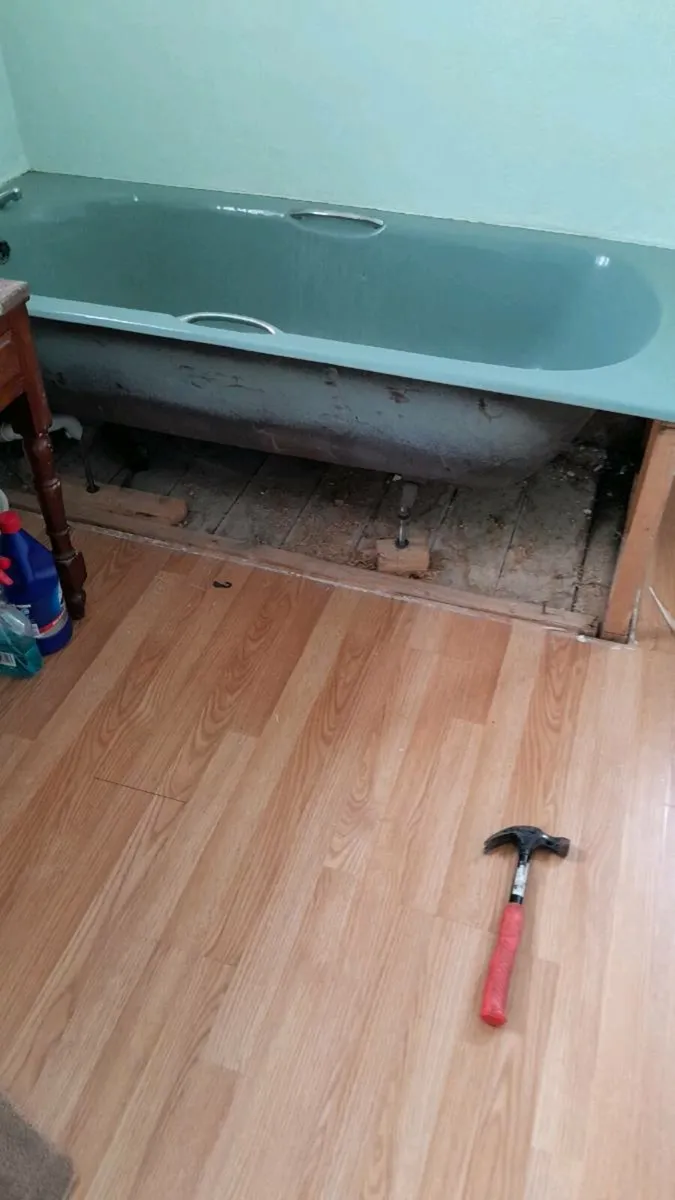 Cast Iron Bath - Image 4