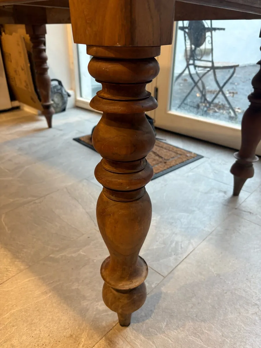 Kitchen table - Image 2