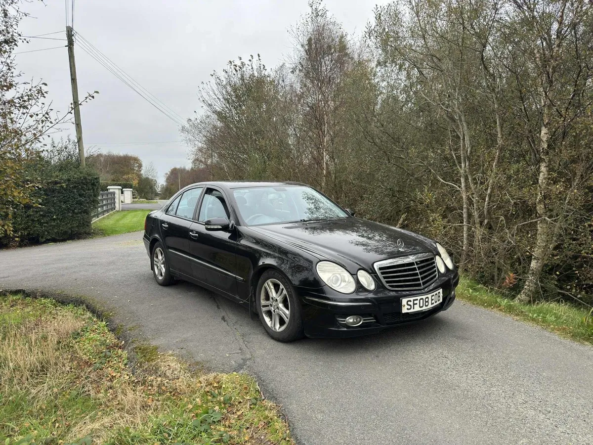 Mercedes e220 - Image 4