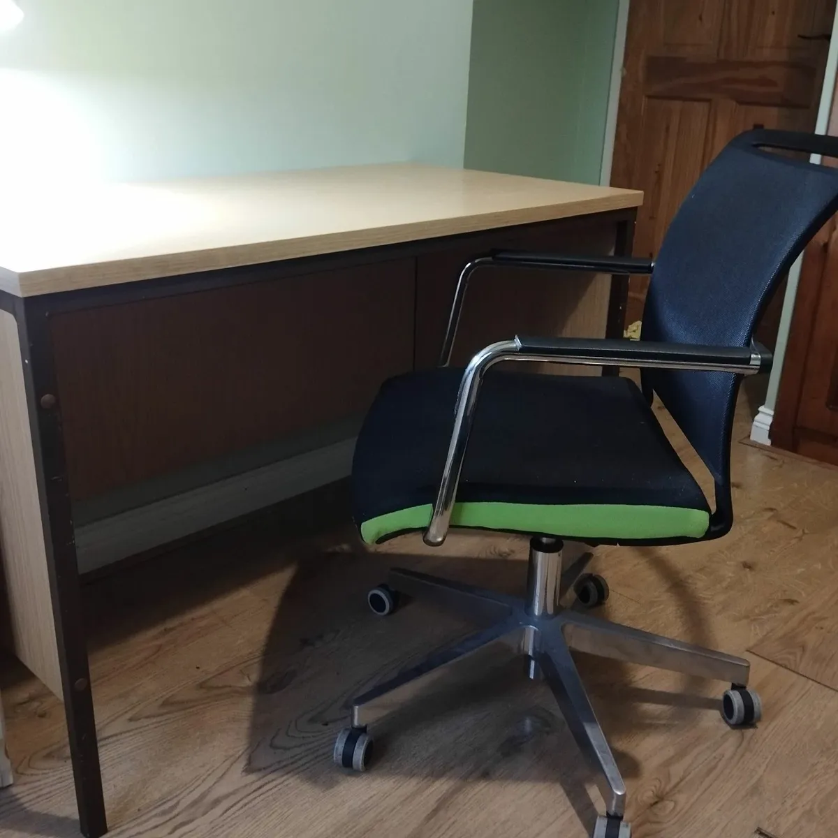 Desk - Image 1