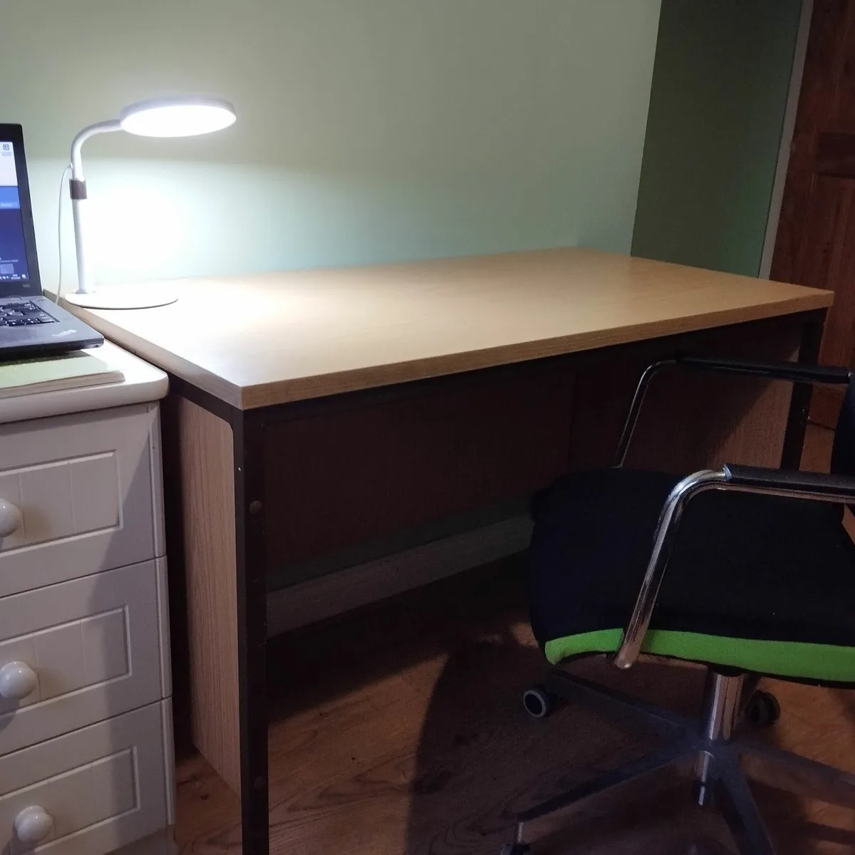 Desk - Image 2