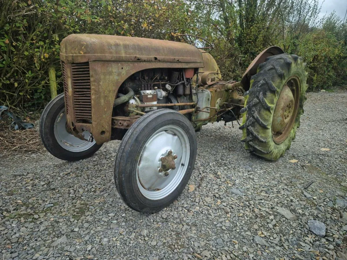 Ferguson 20 diesel brown book - Image 1