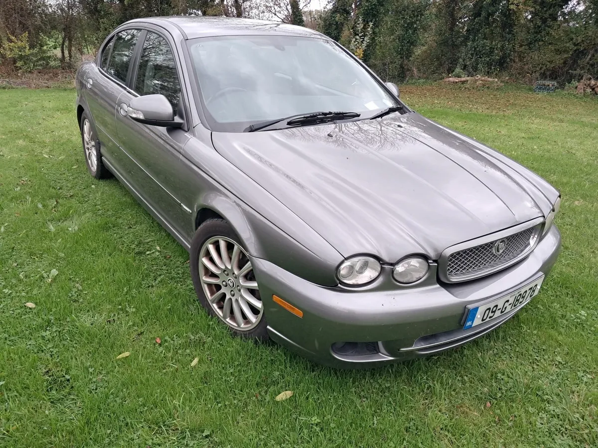 Car - Image 4