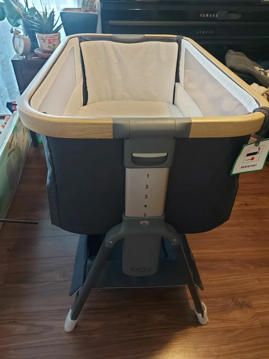 Baby cot Tutti Bambini Coozee Bedside - Image 1