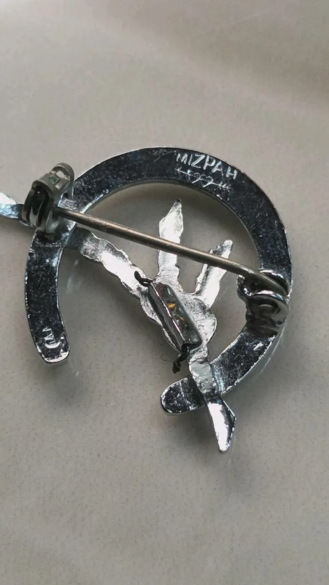 Mizpah protective love brooch, D18 post 3e - Image 3