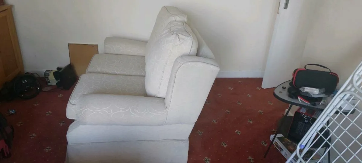 2- Seater Couch - Image 3