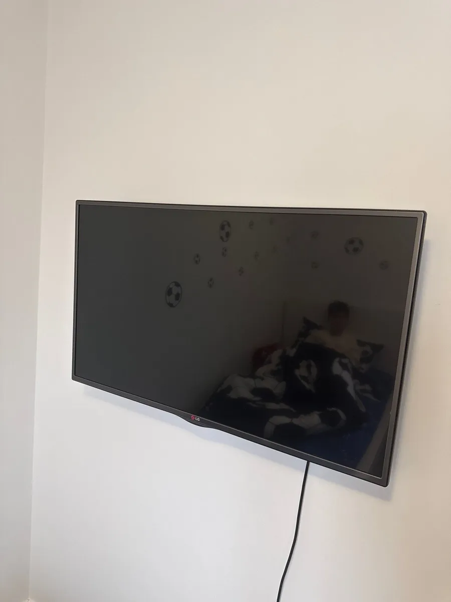 The LG Smart TV 3D - Image 2