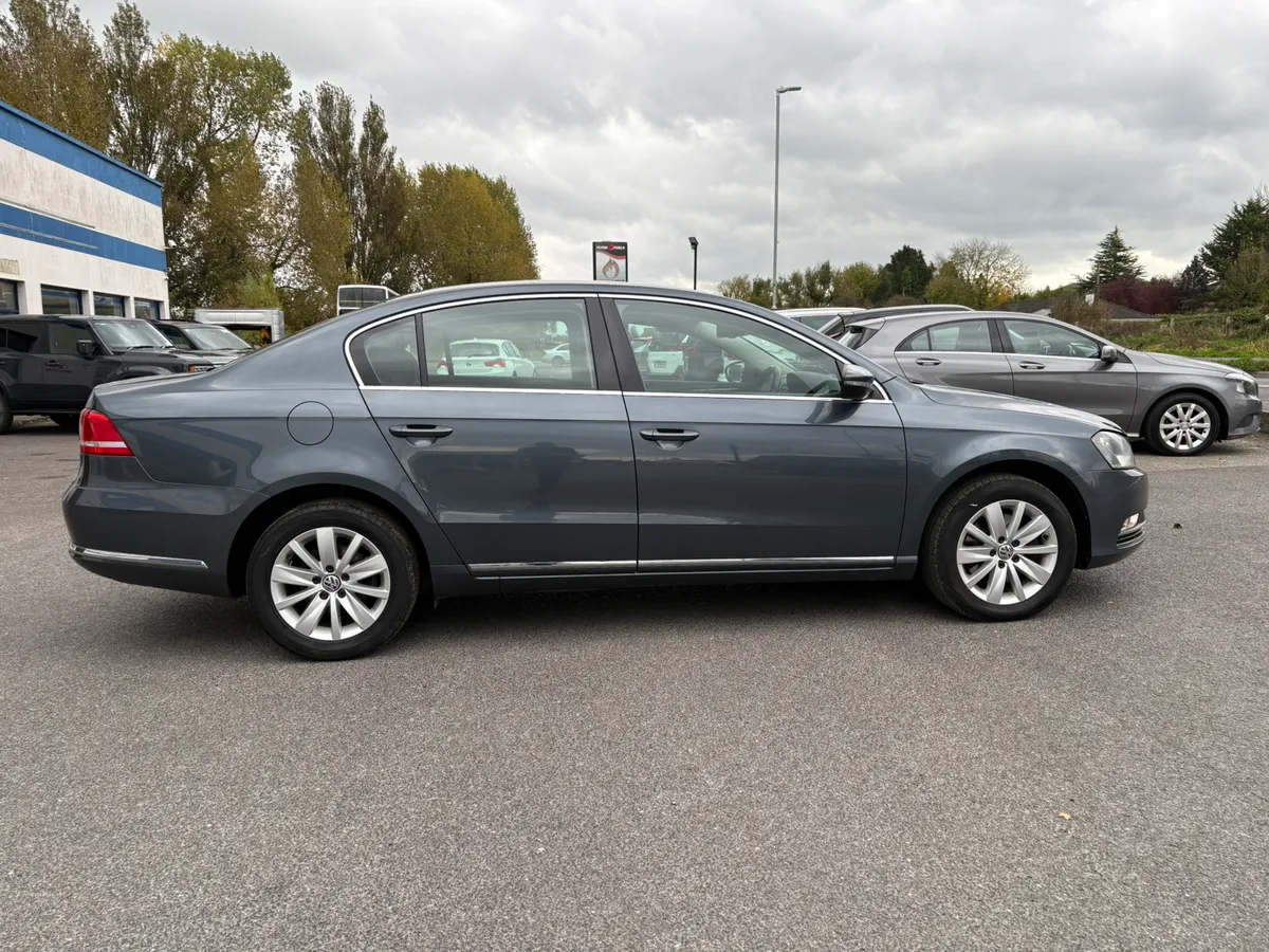 Volkswagen Passat 2013//DIESEL//LOW MILEAGE - Image 3