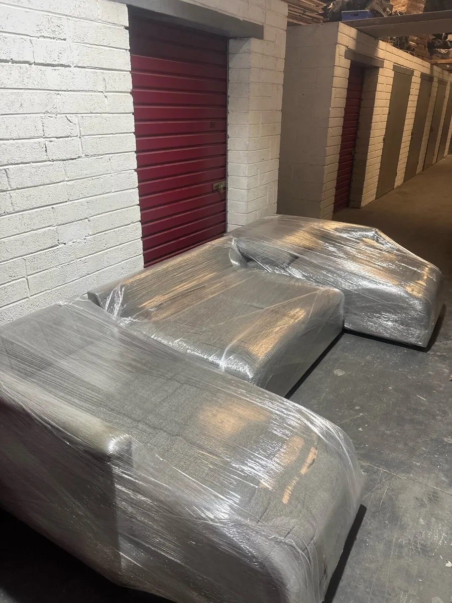 Couch - Image 1
