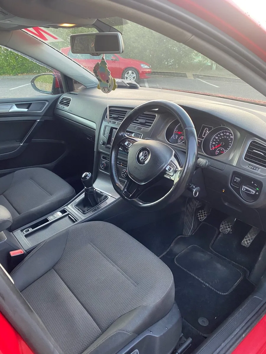 Car - Image 3