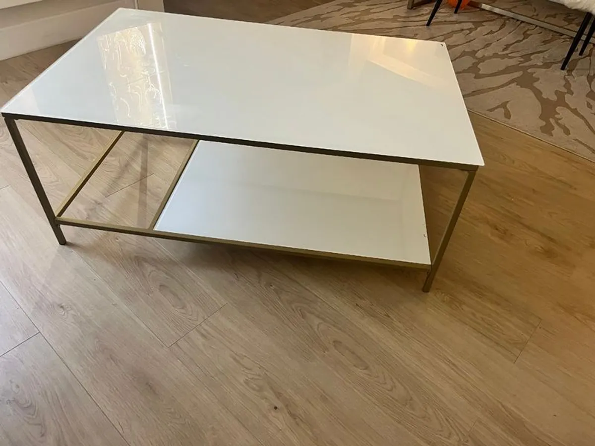 Coffee table - Image 1