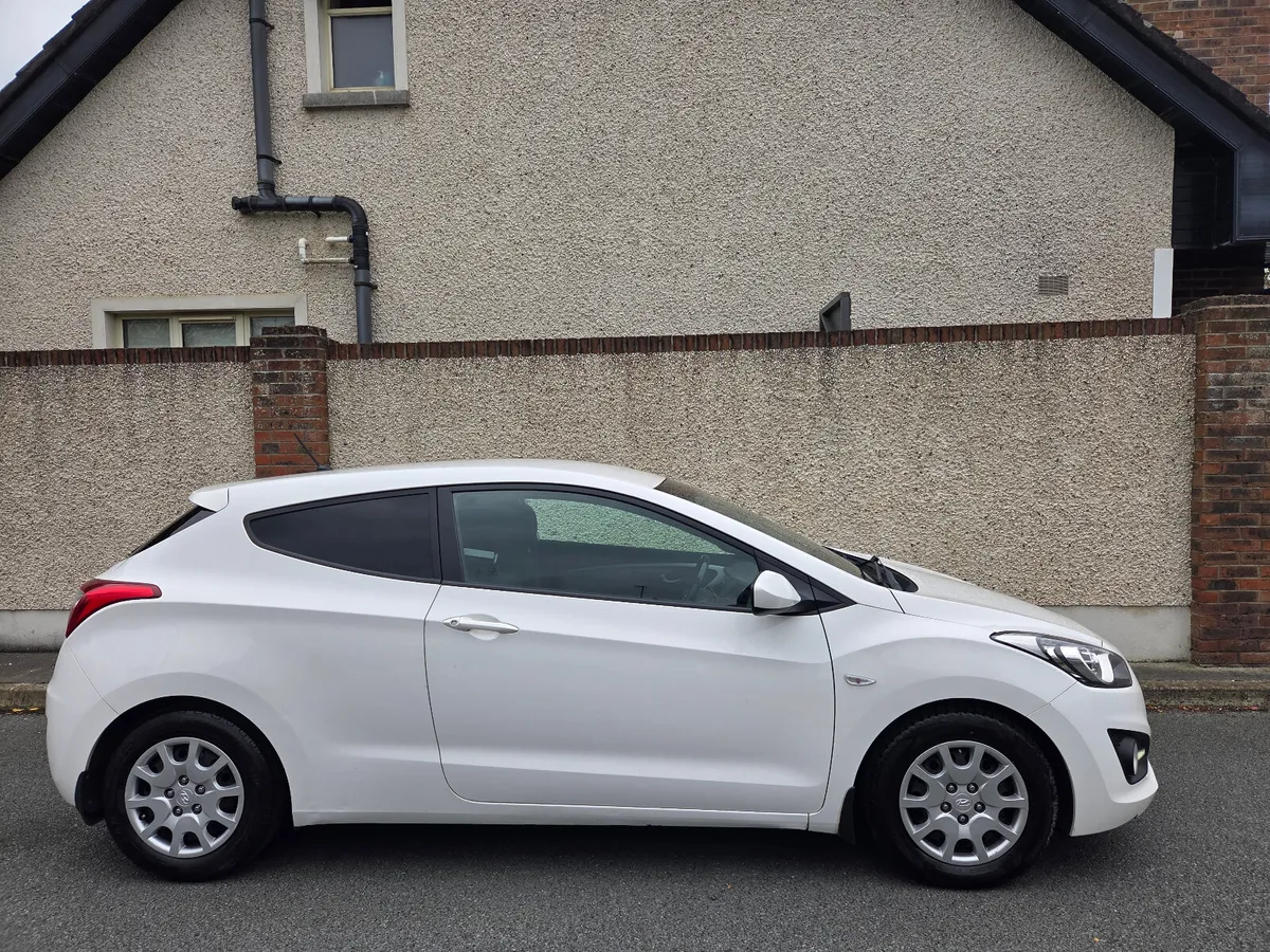 Hyundai i30 van , New test, very clean - Image 3