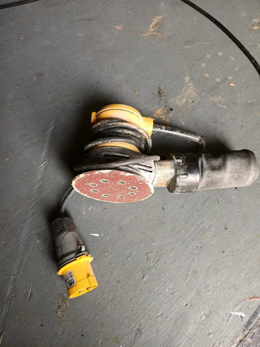 Dewalt sander - Image 2