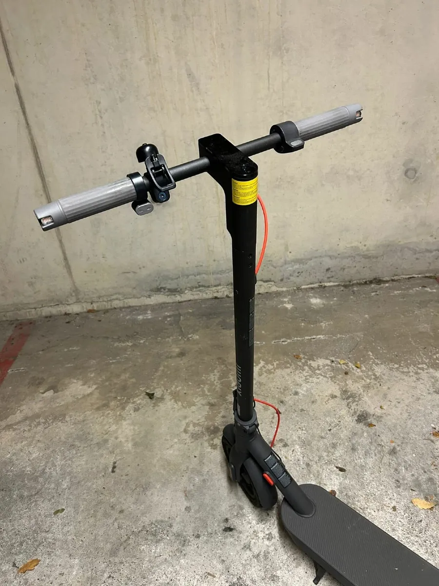 Almost new e-scooter - Image 2