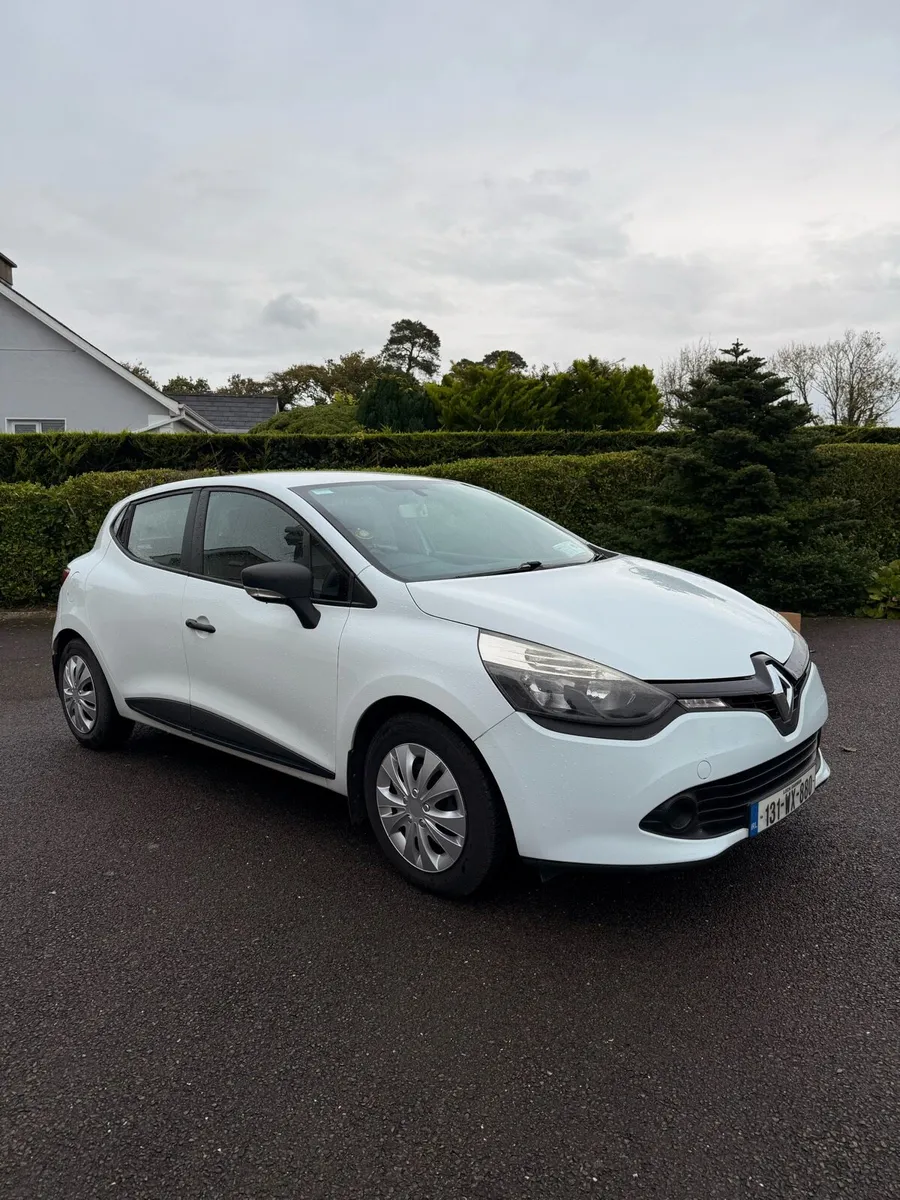 Renault Clio 2013 - Image 1