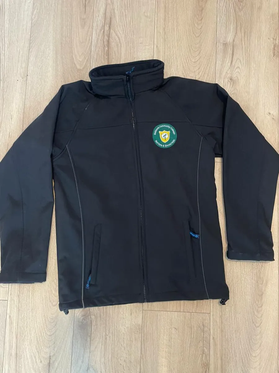 School Uniform Bllinode Community college size 38 - Image 4