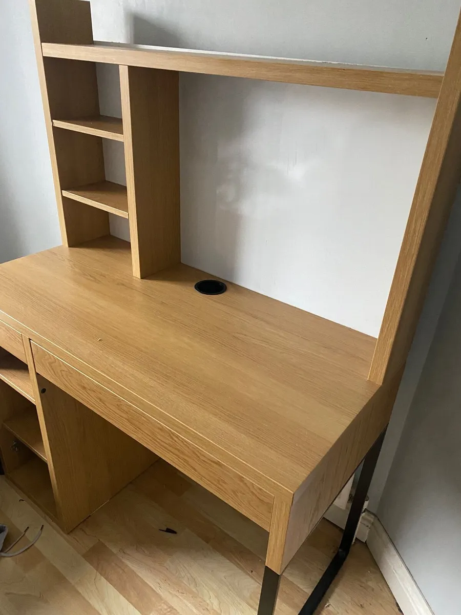 Desk and office chair - Image 2