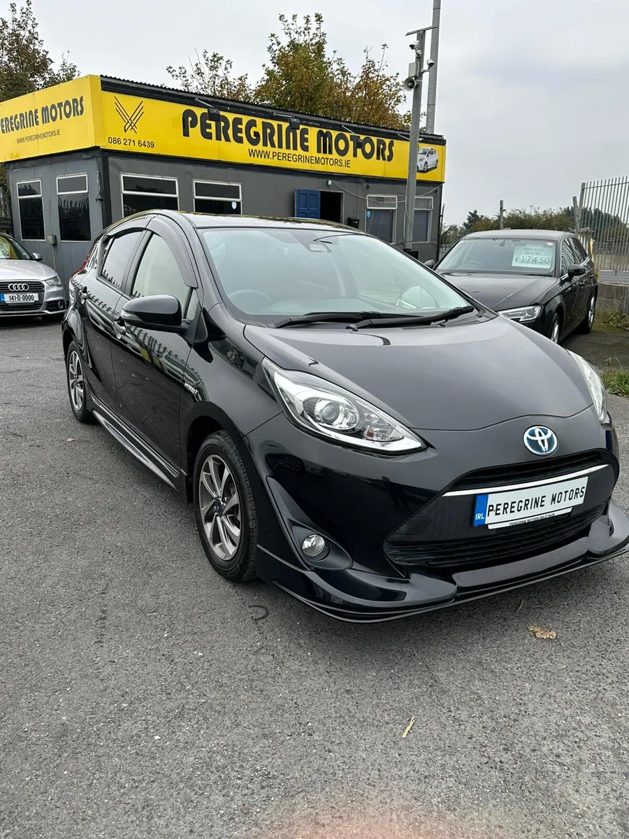 TOYOTA AQUA G SPECS - Image 3