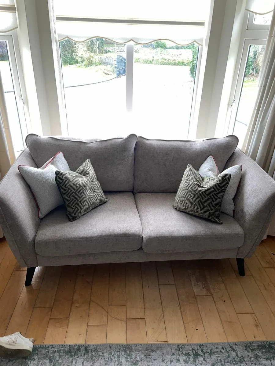 3 seater plus 2 seater couch - Image 4