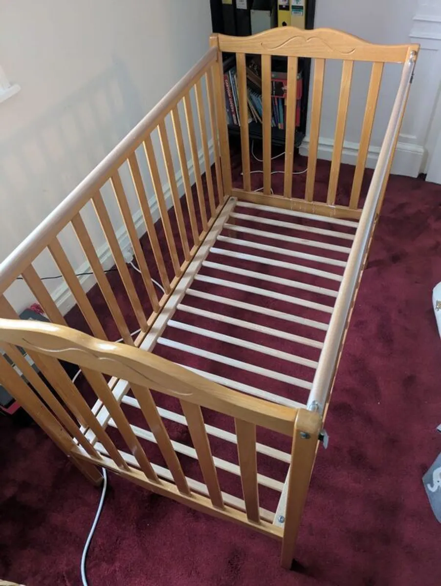 Cot - Image 1