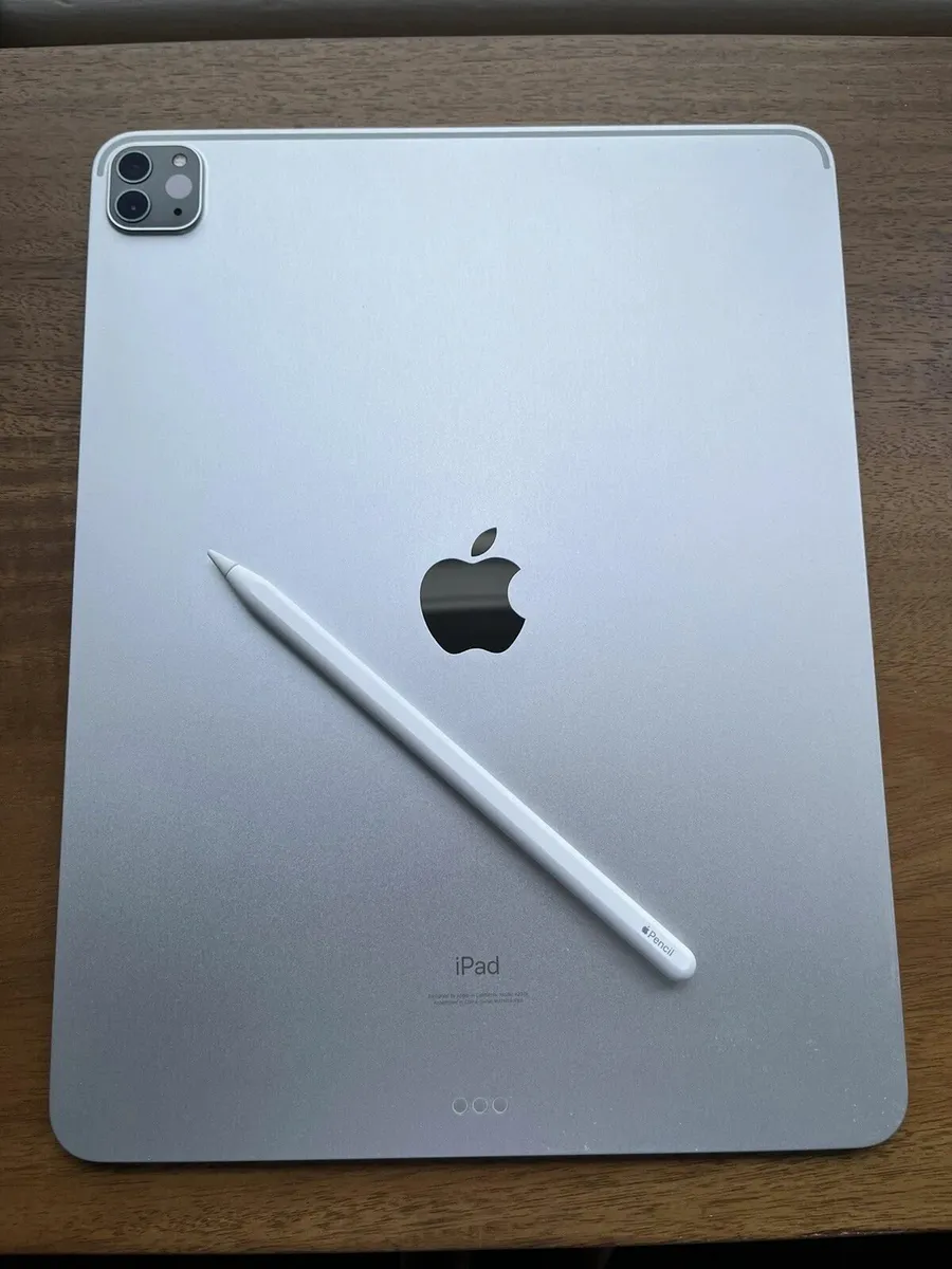 Apple iPad Pro 5th Gen 256GB - Image 1