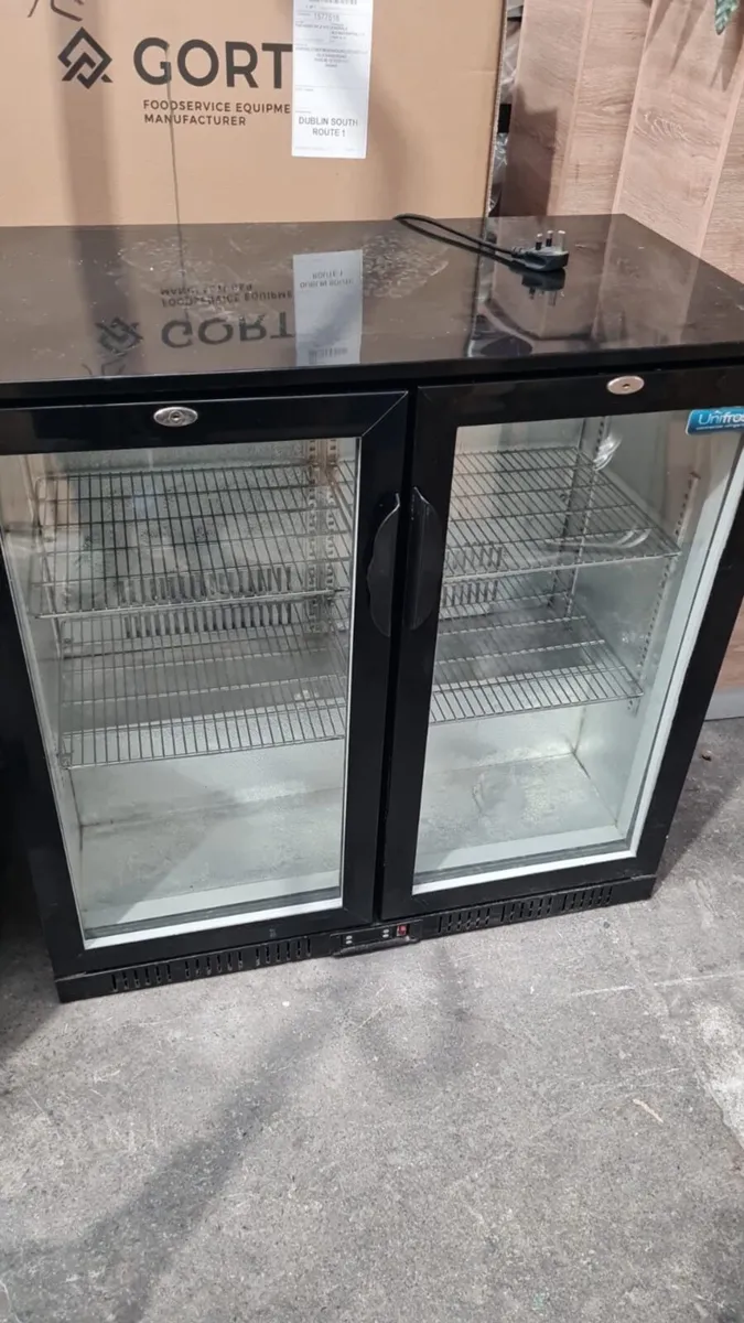 Catering equipment - Image 1
