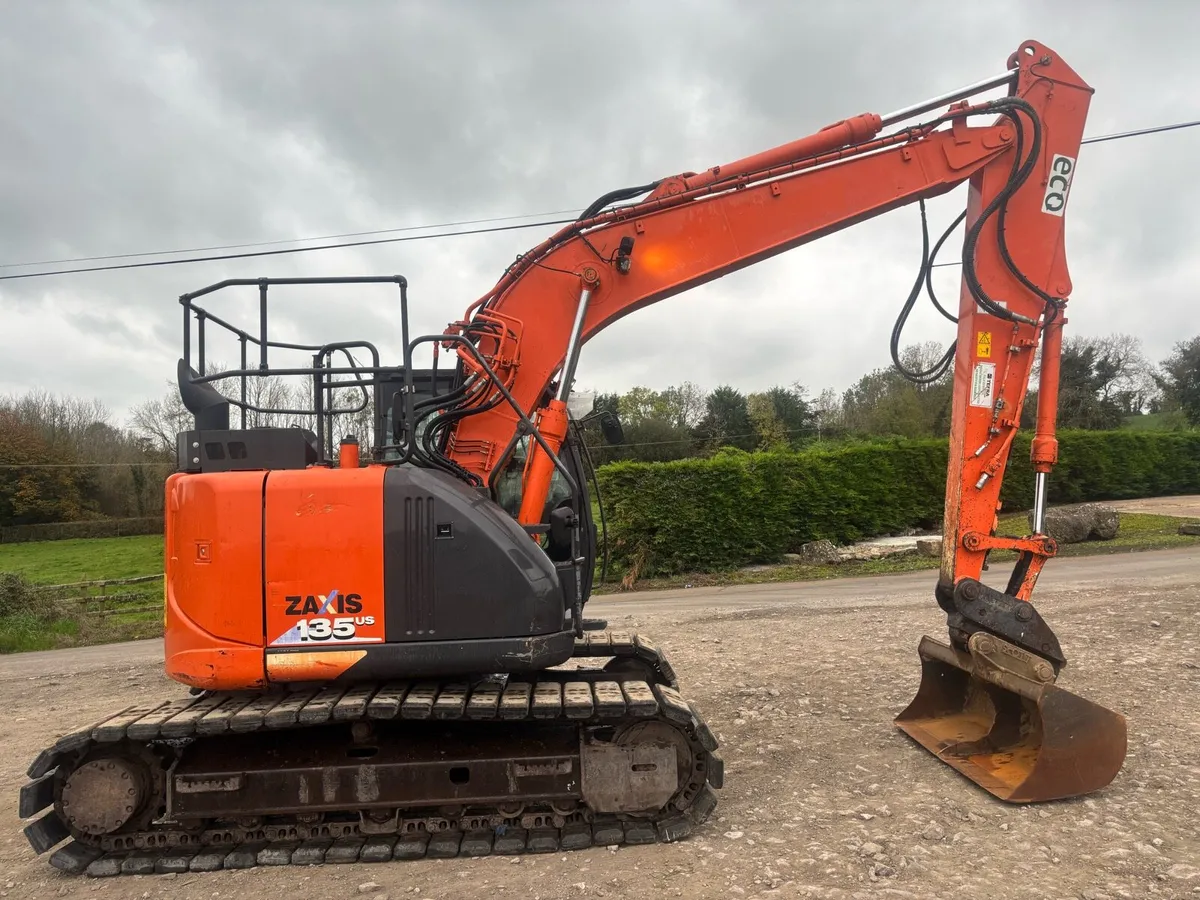 HITACHI XZ 135 US-6 Excavator - Image 3