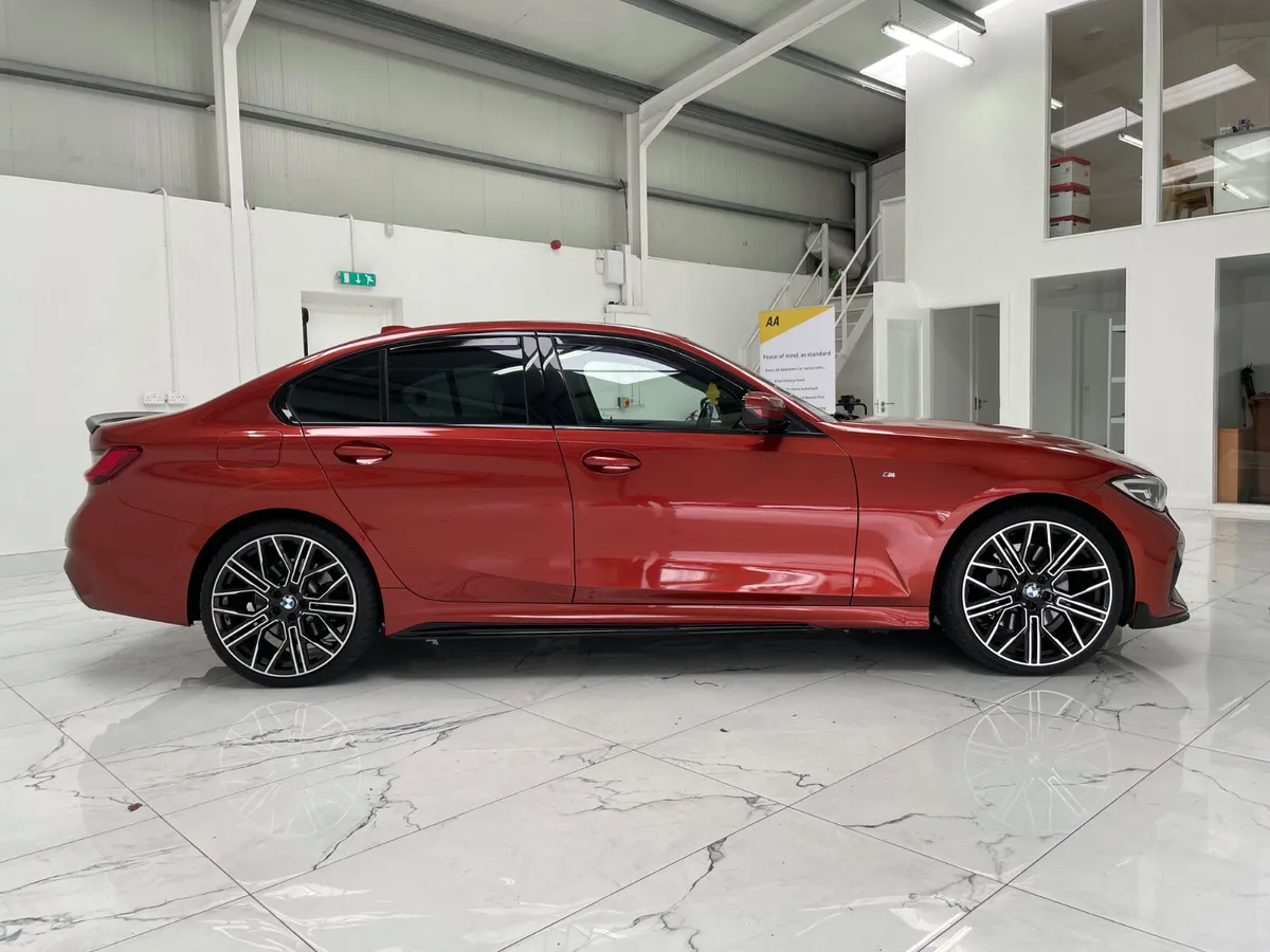 BMW 3-Series 2020 - Image 3
