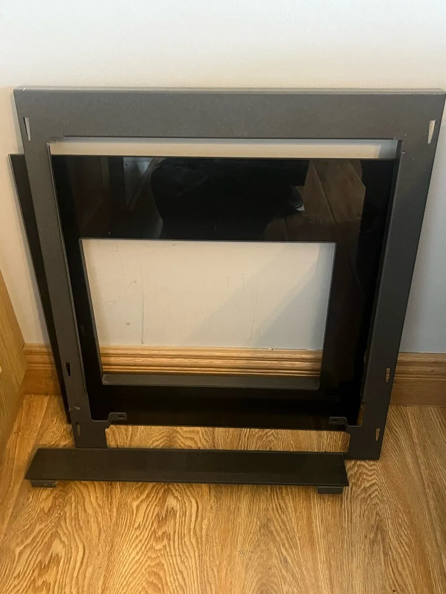 Gazco lpg bottled gas insert fire - Image 3