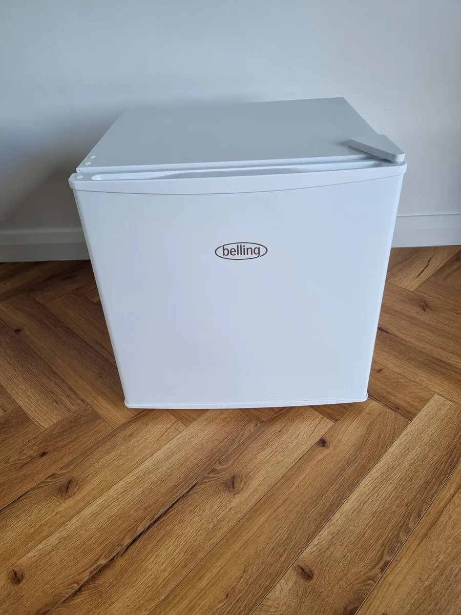 Mini Fridge - Image 2