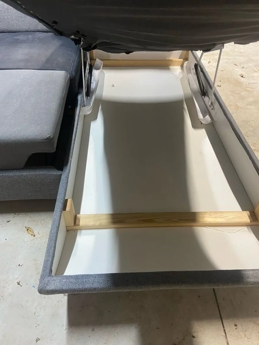 corner sofa - Image 4