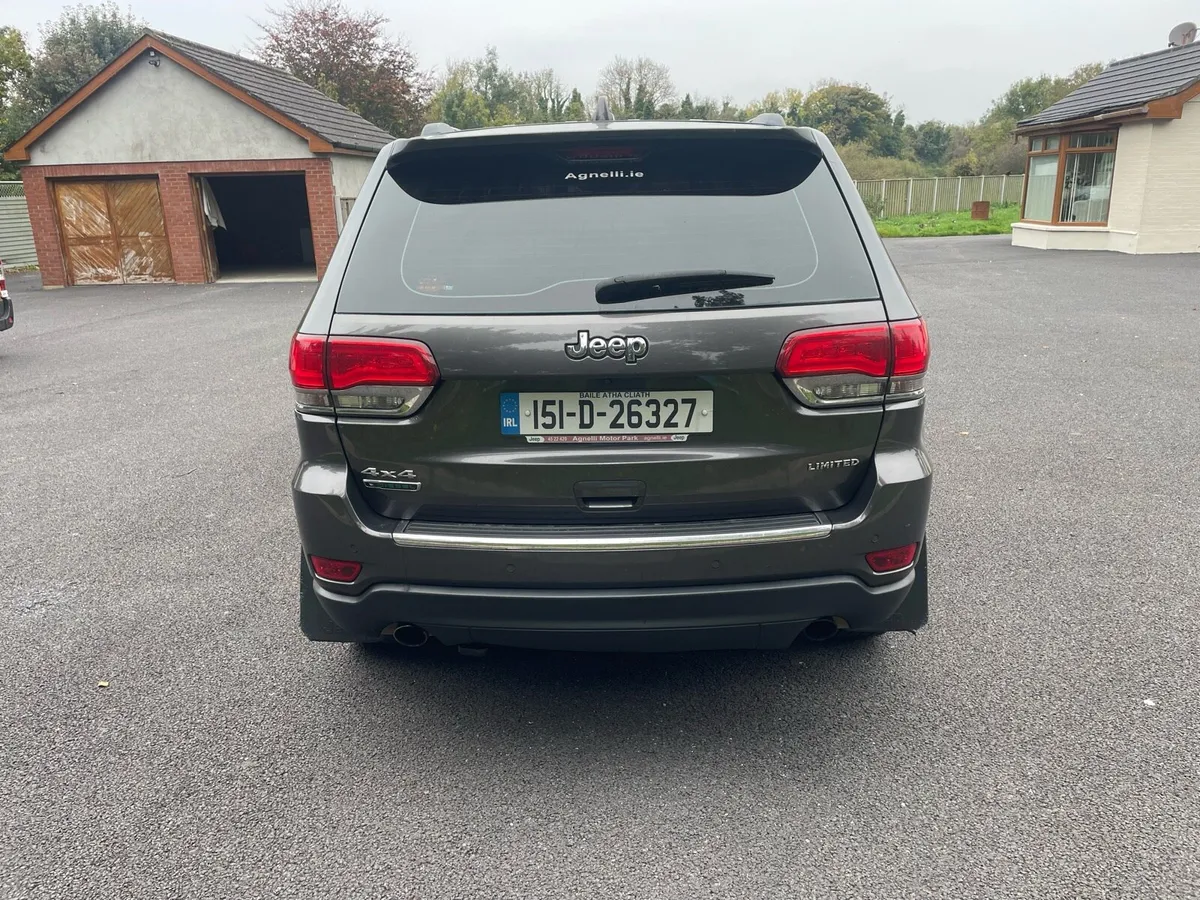 2015 jeep Cherokee - Image 4